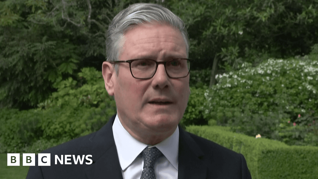 Starmer Claims Ignorance Over Failed Mandelson Vetting Amid Resignation Calls