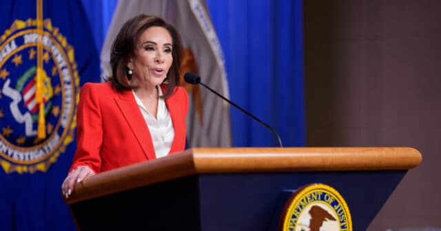Pirro Drops Fed Investigation Clearing Path for Trump's Powell Replacement