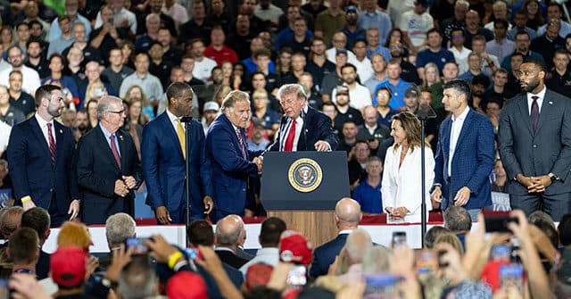Trump Ties Auto Boom and Senate Endorsement to Tariff Policy