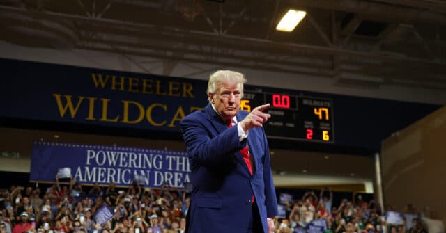 Trump Touts Economy at Georgia Rally as Only 33% Approve