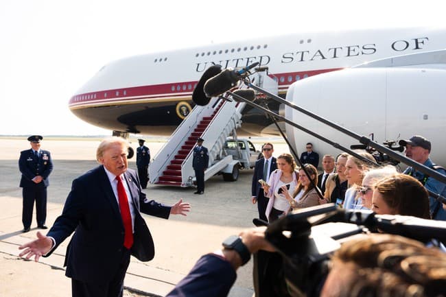 Trump Flies on Qatari Jet Despite Missing Missile Defenses