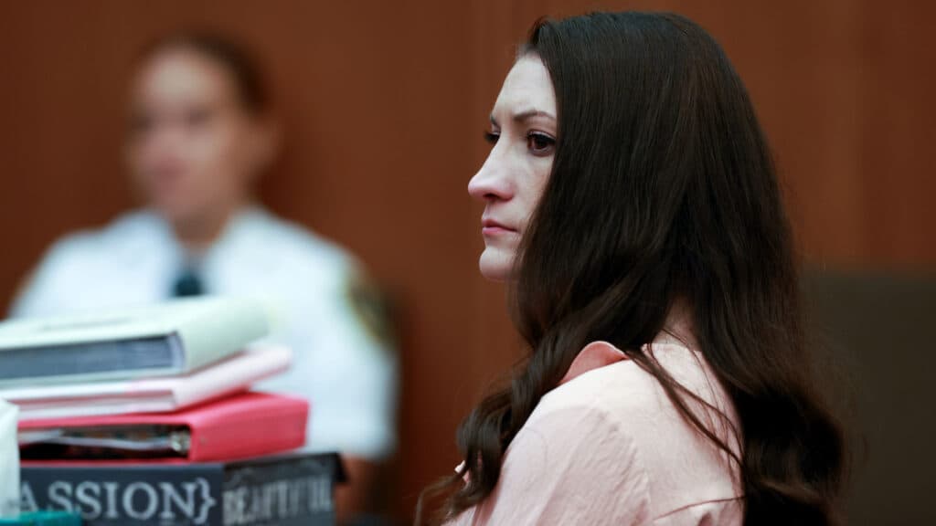 Jury Deadlocks 11-1 on Insanity Defense in Child-Strangling Case