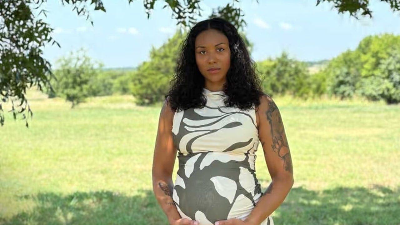 Surrogate Refuses Parents' Abortion Request; Paxton Intervenes