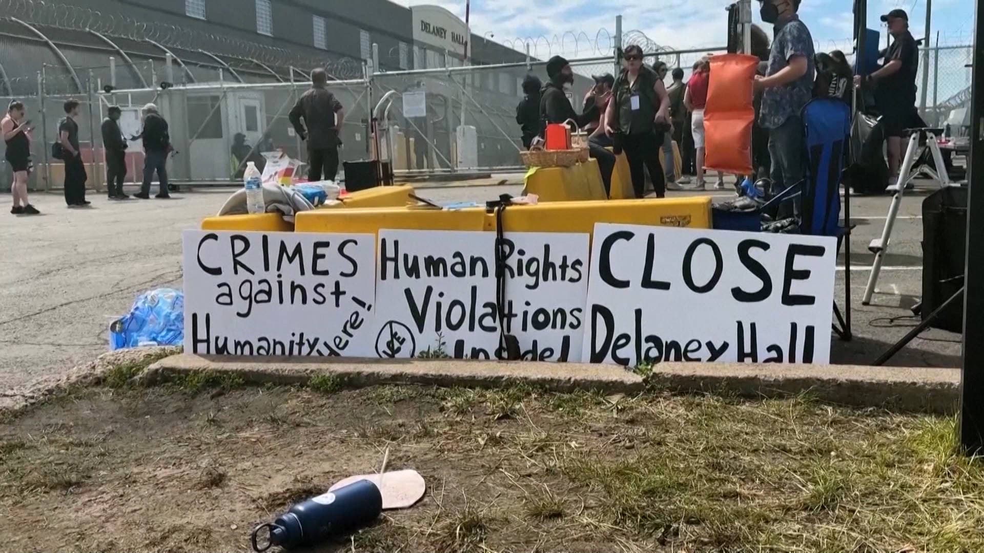 ICE Agents Use Tear Gas, Batons Against Hunger Strike Protesters