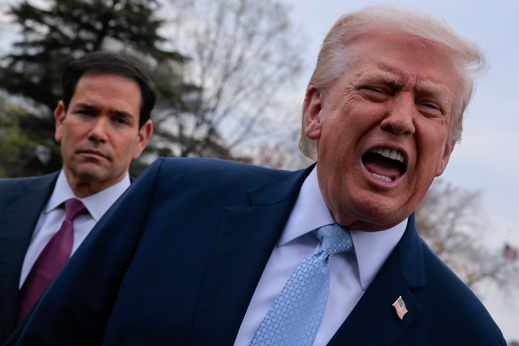 Trump Calls Tucker Carlson, Megyn Kelly 'Nut Jobs' Over Iran Criticism