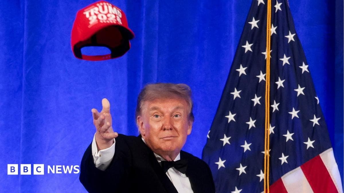 Trump Roasts Press, Jokes About Third Term at Rescheduled Dinner