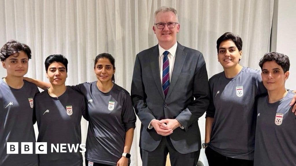 Trump Pressures Australia Into Granting Asylum to Iranian Soccer Players