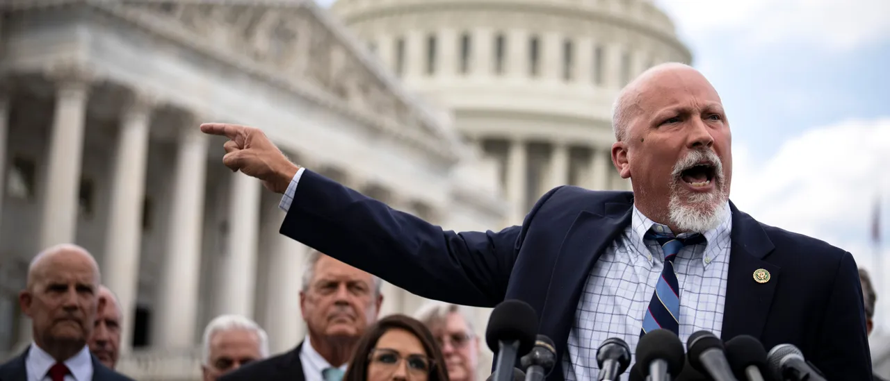 Democrats Suddenly Fear AI; Republicans Split With Trump Too