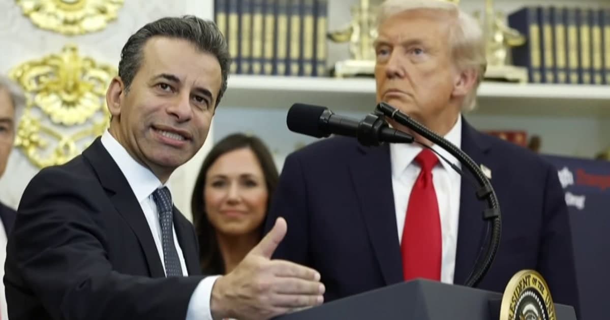 Trump Set to Fire FDA Chief Makary Over Vaping and Abortion Drug Disputes