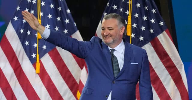 Cruz Booed at College GameDay While Pushing Sports Bill