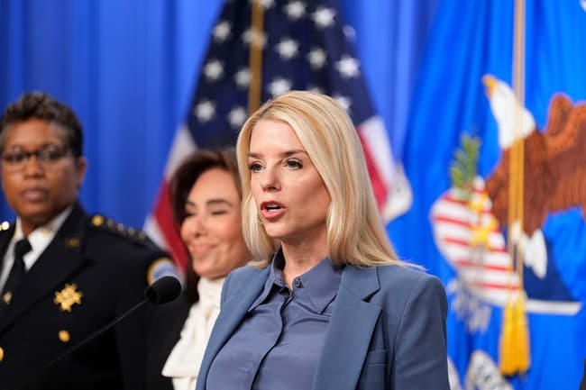 Trump Fires Loyalist AG Bondi Over Failed Enemy Prosecutions